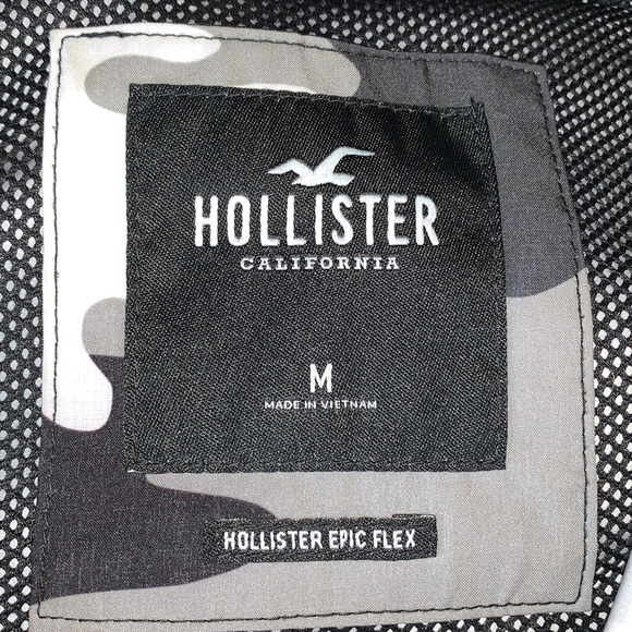 Camo Hollister Windbreaker / Rain Jacket - Picture 2 of 4